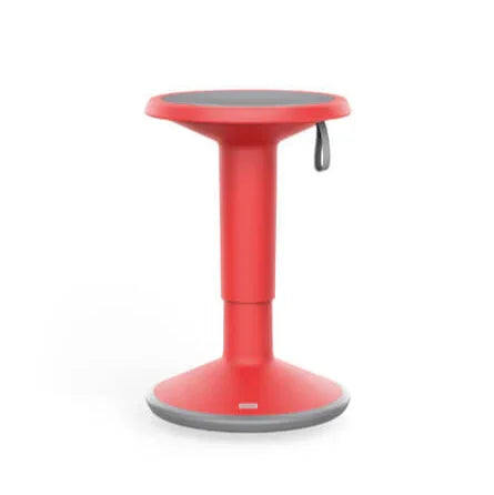 Rode design bureaustoel met verstelbare zithoogte, ideaal kantoormeubilair voor werkplekken.