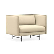 Beige design lounge fauteuil met hoge zijpanelen, ideaal als kantoormeubel voor werkplekken