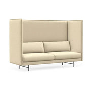 Akoestische design bank met hoge rugleuning, ideaal voor kantoor of vergaderruimte.