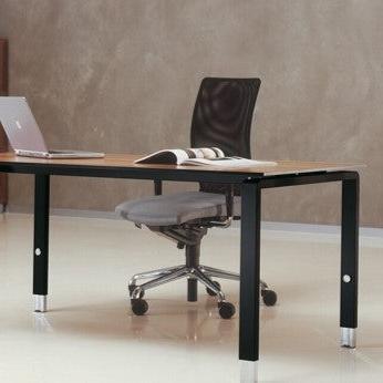 Palmberg Pensum bureau - KANTOORMEUBELS.ONLINE