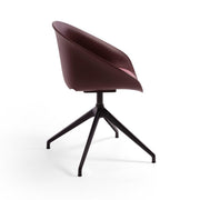 Zijaanzicht van de Artifort Circulo kuipstoel met starbase frame