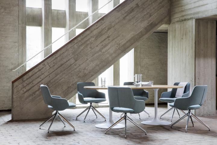 Artifort Clarion vergadertafel / Bootvorm