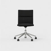 Lande Casual, Lande Casual stoel, Lande Casual vergaderstoel, Lande Casual prijs, Lande Casual kopen, Lande Casual offerte, gestoffeerde vergaderstoel, vergaderstoel met armleggers, vergaderstoel zonder armleggers, draaibare vergaderstoel, vergaderstoel met retourmechanisme, vergaderstoel op wielen, hoogteverstelbare vergaderstoel, bezoekersstoel gestoffeerd, design vergaderstoel kantoor, Ontwerpstudio Kommerkors stoel, Lande dealer Nederland, vergaderstoel projectinrichting