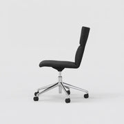 Lande Casual, Lande Casual stoel, Lande Casual vergaderstoel, Lande Casual prijs, Lande Casual kopen, Lande Casual offerte, gestoffeerde vergaderstoel, vergaderstoel met armleggers, vergaderstoel zonder armleggers, draaibare vergaderstoel, vergaderstoel met retourmechanisme, vergaderstoel op wielen, hoogteverstelbare vergaderstoel, bezoekersstoel gestoffeerd, design vergaderstoel kantoor, Ontwerpstudio Kommerkors stoel, Lande dealer Nederland, vergaderstoel projectinrichting
