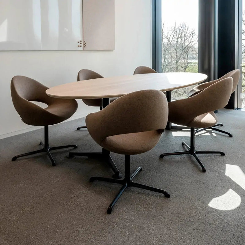 Vergadertafel Lande Casus / 6 tot 20 personen