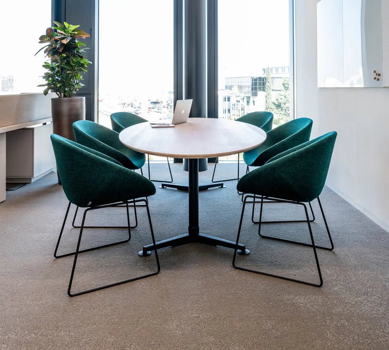 Vergadertafel Lande Casus / 6 tot 20 personen