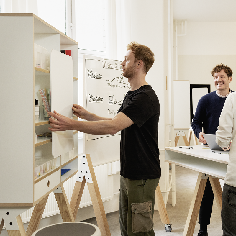 Opbergsysteem TEAMSHELF - WHAT IF WE FLY