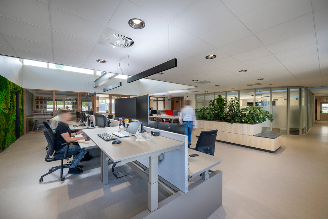 Voortman Hi-Tee elektrisch zit-sta DUO bureau Compleet Incl. levering en montage!