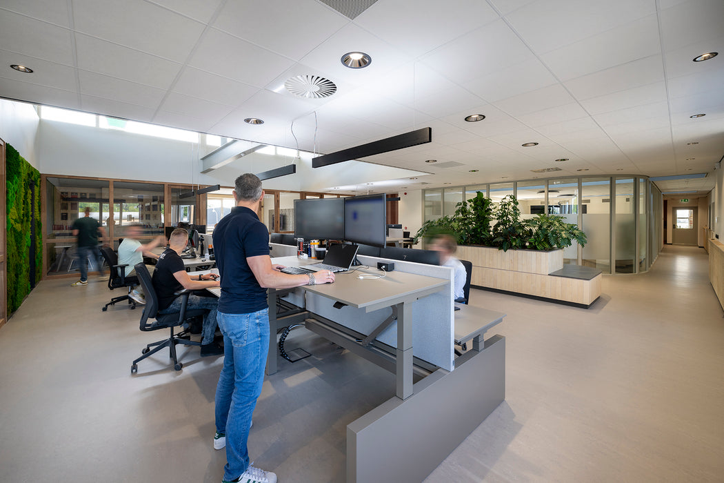 Voortman Hi-Tee elektrisch zit-sta DUO bureau Compleet Incl. levering en montage!