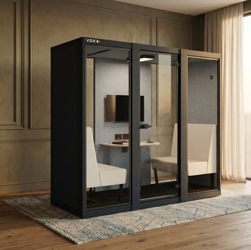 VOX Large 2P, VOX Large 2 persoons, akoestische overlegpod 2 personen, vergaderpod 2 personen, belcel 2 personen, room in room 2 personen, VOX overlegpod, akoestische vergadercabine, telefooncel 2 personen, kantoor pod 2 personen, overlegcabine kantoor, VOX pod prijs, VOX Large prijs, vergaderruimte zonder verbouwing, akoestische pod kantoor