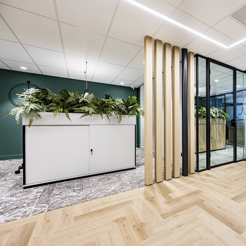 Wini schuifdeurkast met plantenbak