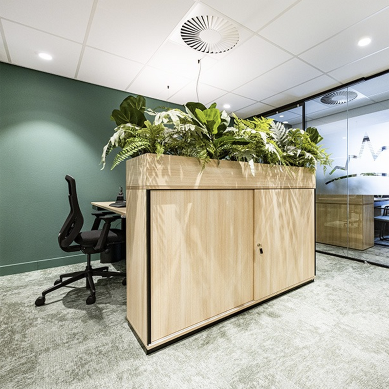 Wini schuifdeurkast met plantenbak