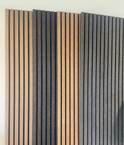 Akoestisch pet vilt lattenwand in houtlook voor kantoor, moderne wandoplossing