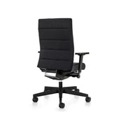 Interstuhl bureaustoel zwart, ergonomisch design met hoge rugleuning, kantoormeubilair