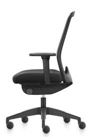 Zwarte ergonomische bureaustoel Interstuhl Everyis1 EV216, design kantoormeubilair