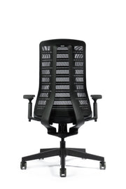 Zwarte ergonomische bureaustoel Interstuhl Pure met netrug en verstelbare armleuningen