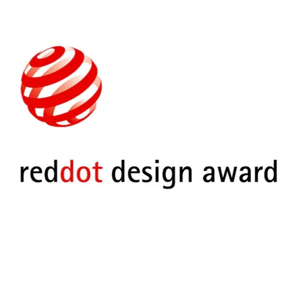 Red Dot Design Award logo met rode bol en tekst op witte achtergrond