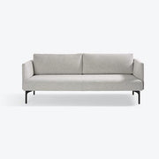 Design bank Artifort Arris in lichtgrijs, moderne kantoormeubels, minimalistisch ontwerp.