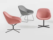 Design lounge fauteuils Artifort Beso in roze en grijs, modern kantoormeubilair