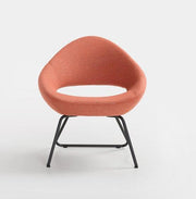 Design fauteuil Artifort Shark lounge in oranje stof met zwart metalen onderstel, kantoormeubilair