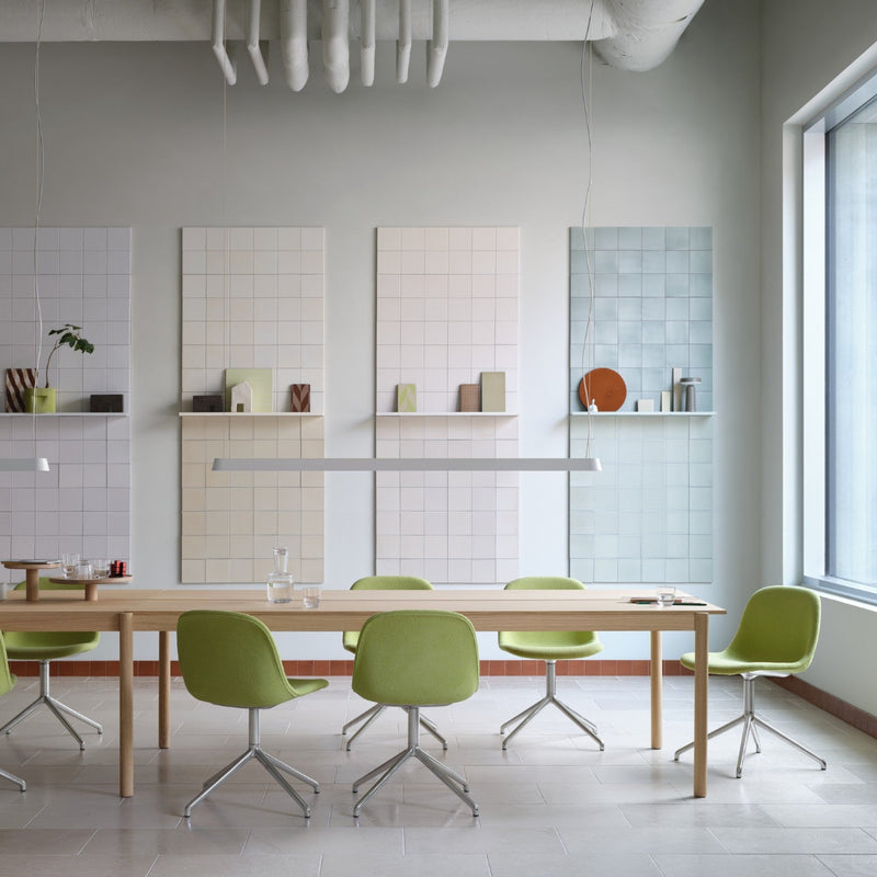 Muuto Linear System Table – modulaire vergadertafel
