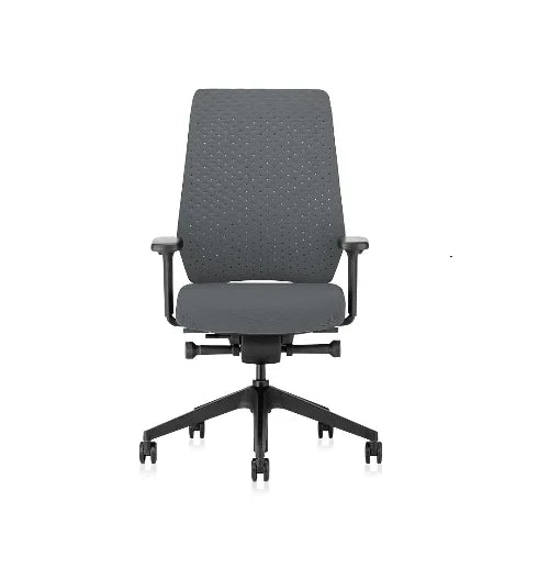 Ergonomische zwarte bureaustoel met armleuningen voor design kantoor of thuiswerkplek