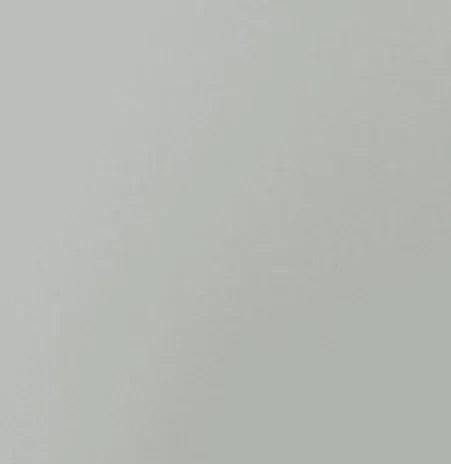 Grijze kabelslurf voor kabelmanagement bij kantoormeubels, minimalistisch ontwerp