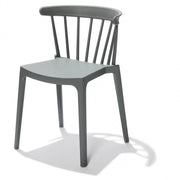 Grijze kunststof kantinestoel met spijlenrug, modern design voor kantoor of kantine