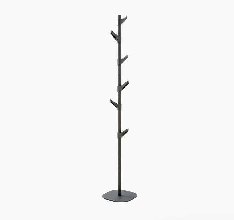 Staande kapstok met modern design, zwart metaal, geschikt voor kantoorinterieur.