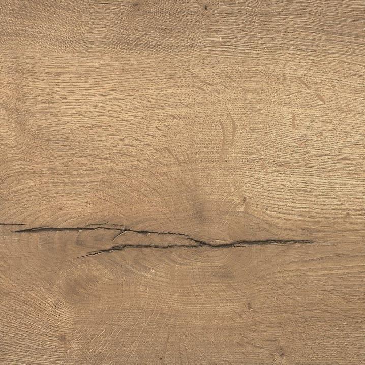 Eikenhouten tafelblad met zichtbare houtnerf en natuurlijke barst, kantoormeubilair design