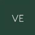 Groene afbeelding met witte letters VE, minimalistisch design, kantoormeubels online