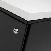 Detail ladeblok kantoormeubilair zwart met wit blad en slot, modern design kantoor