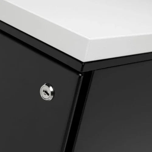 Detail ladeblok kantoormeubilair zwart met wit blad en slot, modern design kantoor