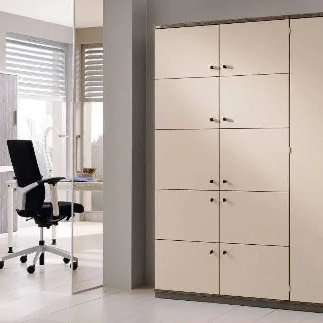 Lockerkast Palmberg Prisma 2 in moderne kantoorruimte, design kantoormeubilair