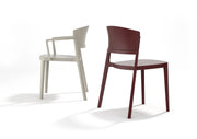Design kantoormeubilair stoelen Andus in rood en beige, met en zonder armleuning op witte achtergrond