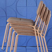 Gestapelde design kantoormeubels Simo stoelen met houten frame voor kantoorinrichting