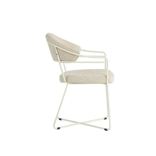 Design bureaustoel Spoinq Vigo met wit stalen frame en beige bekleding, zijkantaanzicht