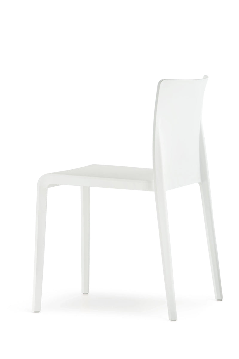 Witte design bureaustoel zonder armleuningen, minimalistisch, kantoormeubilair