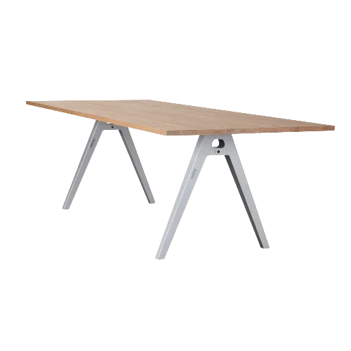 Design vergadertafel met houten blad en metalen onderstel, ideaal voor kantoorinrichting