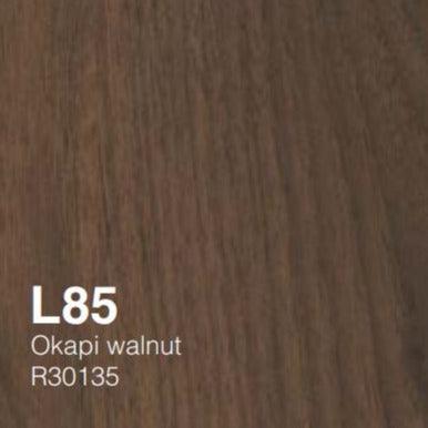L85 Okapi walnut tafelblad, houtlook, gebruikt voor design kantoormeubels en vergadertafels